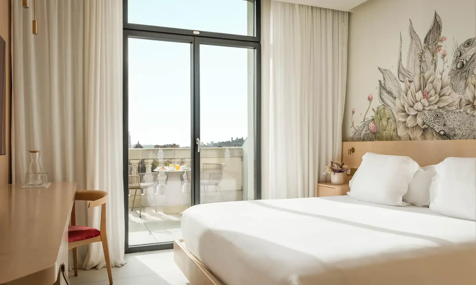 habitacion de lujo con terraza barcelona